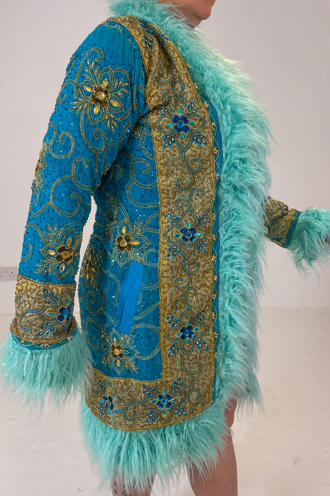 Sari Coat XL Beverly