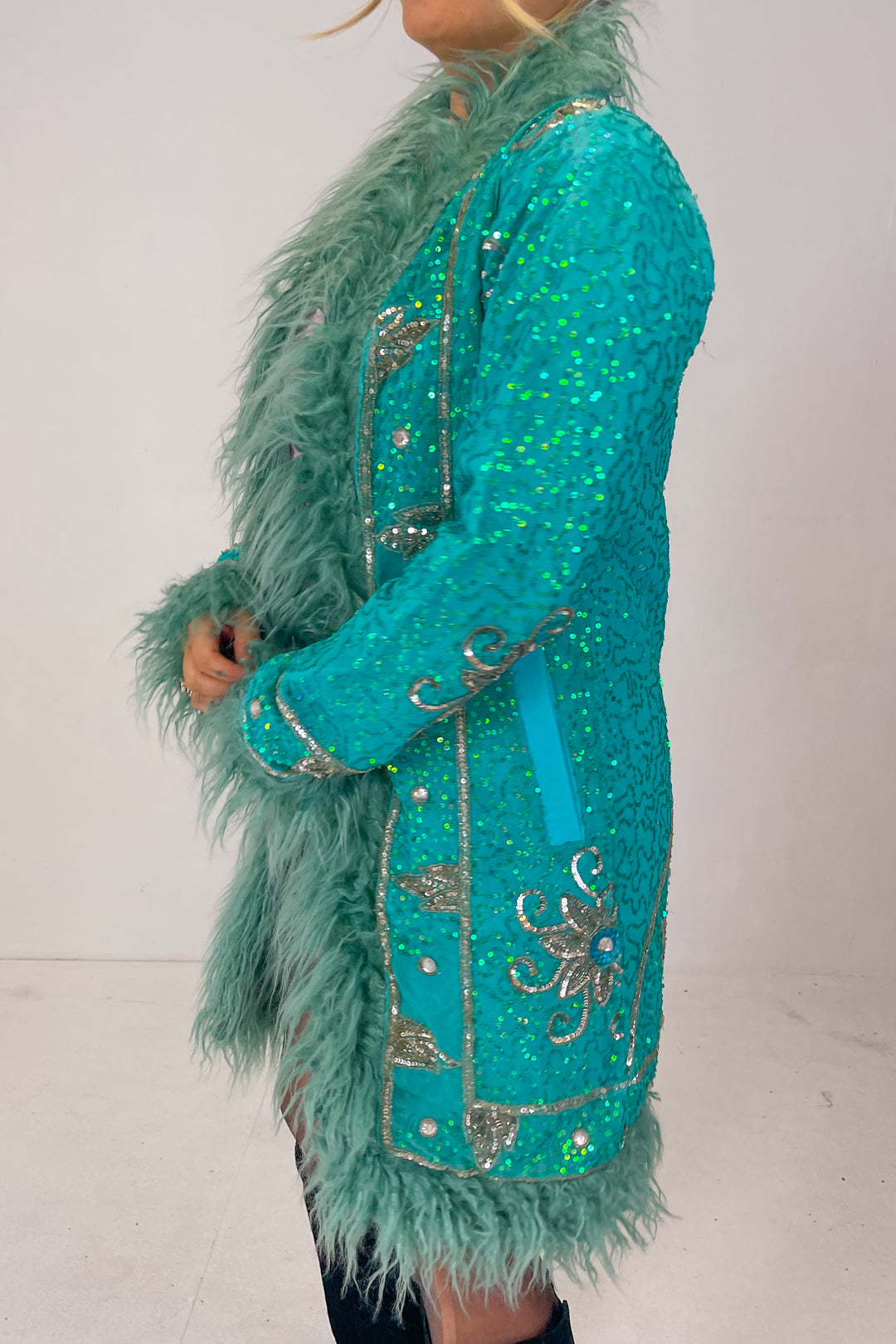 Sari Coat L Brogan