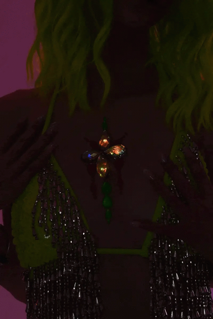 LIGHT UP UV BODY JEWELS | Rave & Festival Fashion