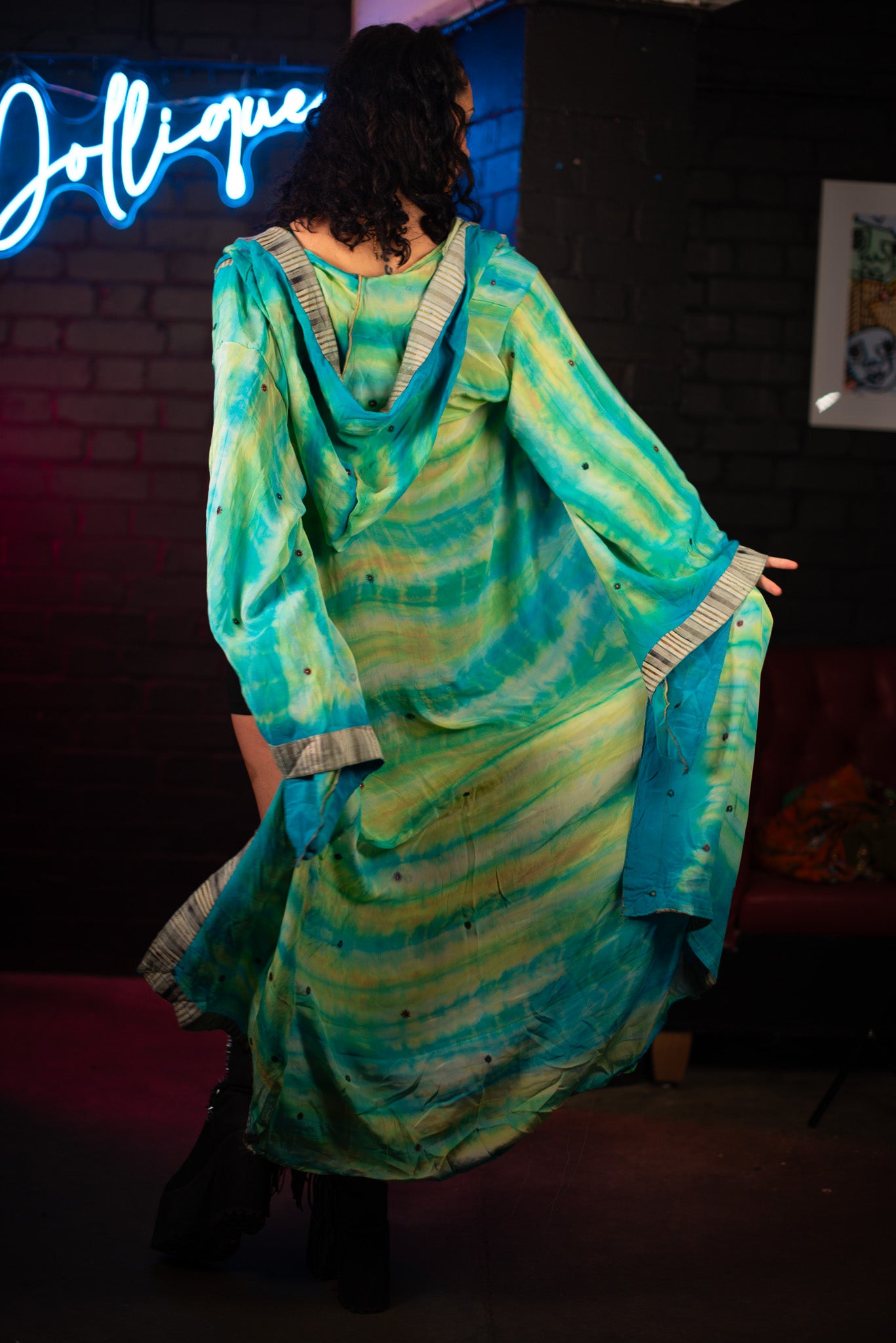 Indigo: Aqua tie-dye kimono
